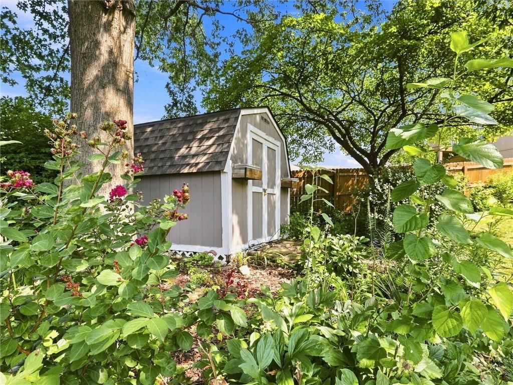 7332 N Eastern Avenue — photo 34