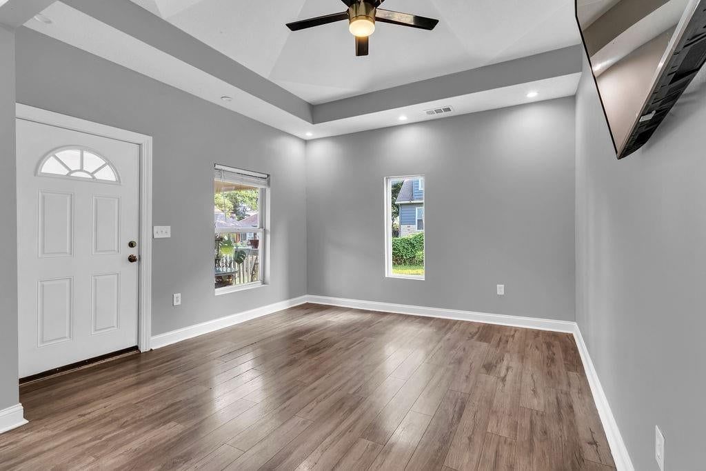 2236 S Ferree Street — photo 4