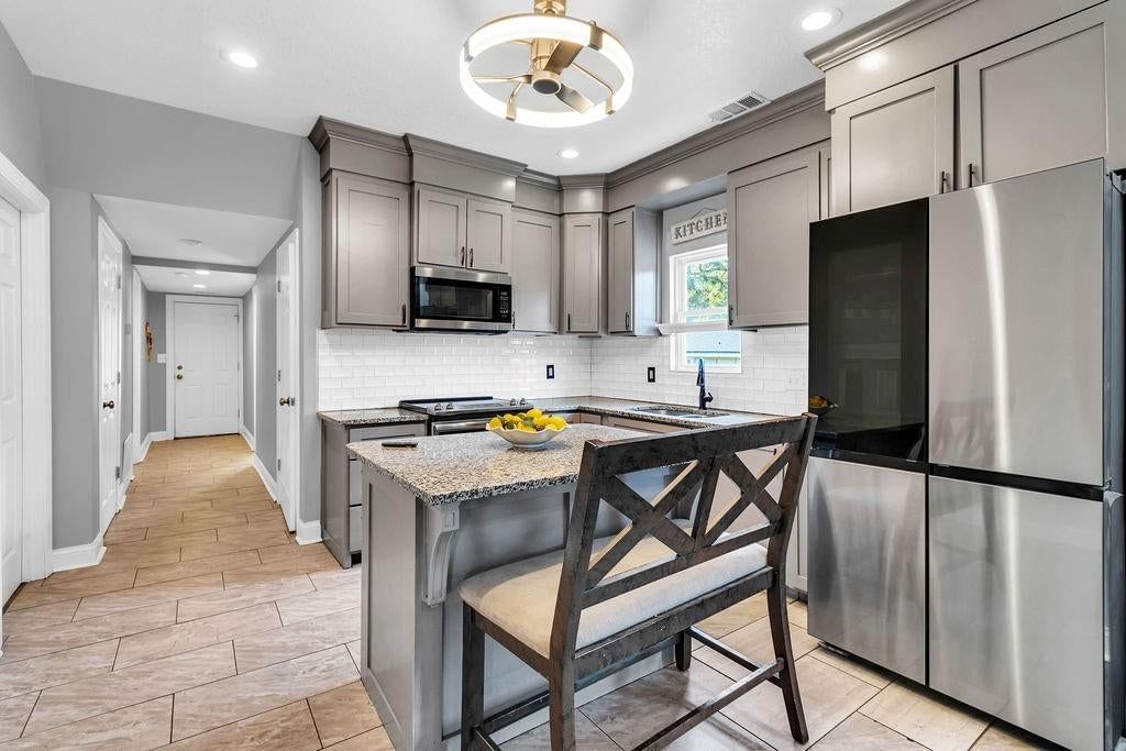 2236 S Ferree Street — photo 11
