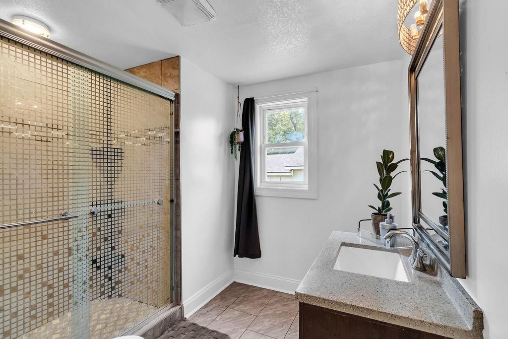 2236 S Ferree Street — photo 20