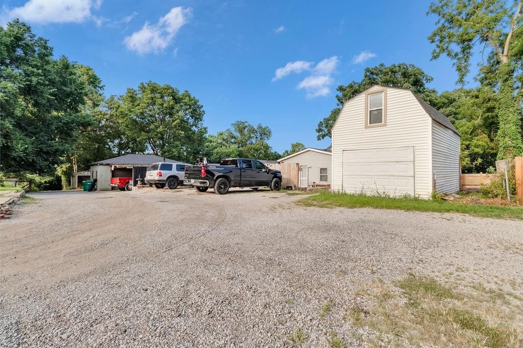 2236 S Ferree Street — photo 30