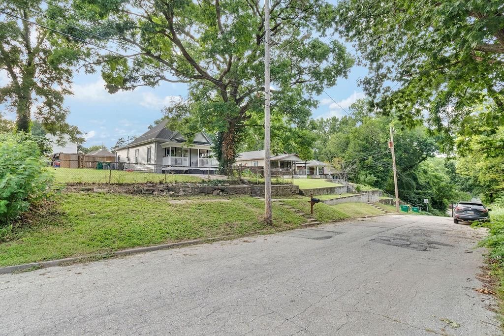 2236 S Ferree Street — photo 35