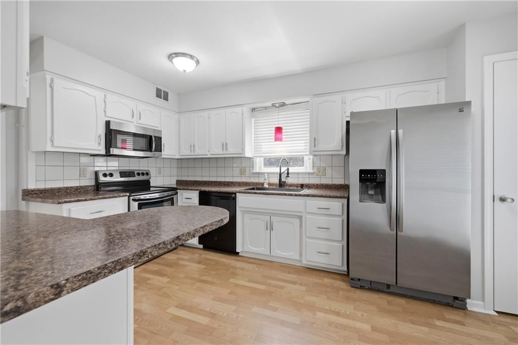 7832 N GARFIELD Avenue — photo 5