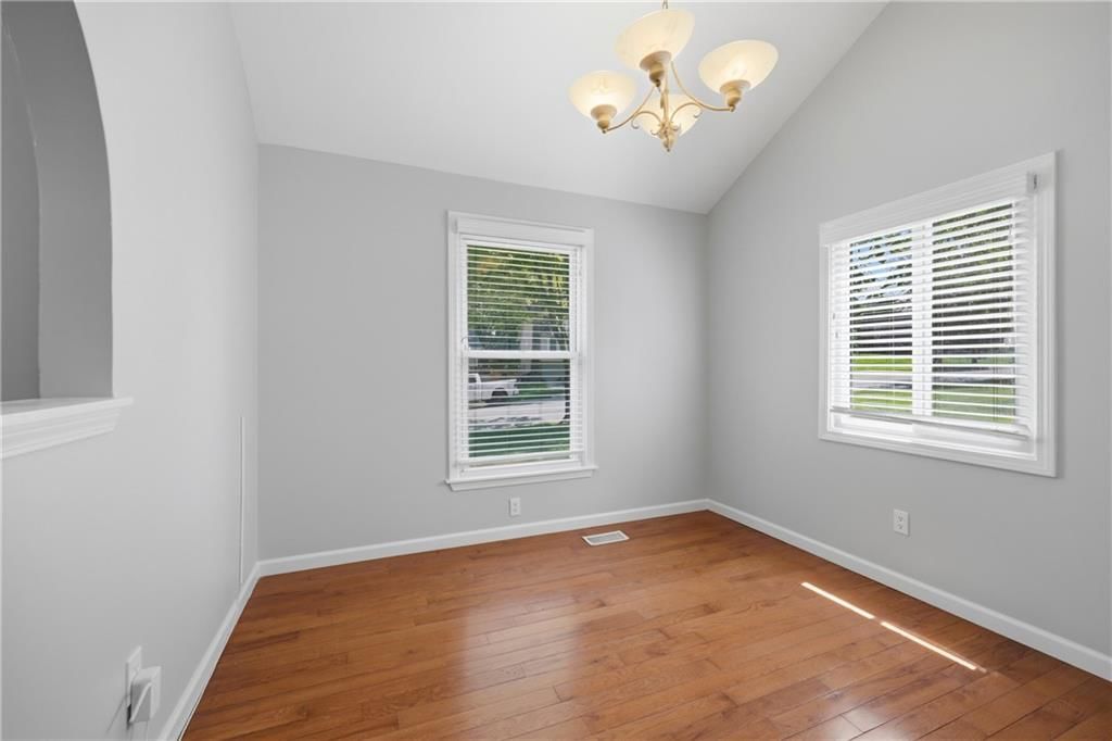 7832 N GARFIELD Avenue — photo 8