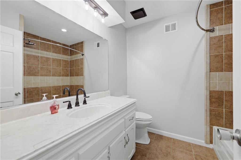 7832 N GARFIELD Avenue — photo 11