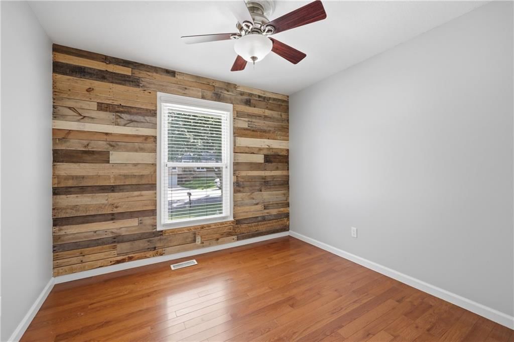 7832 N GARFIELD Avenue — photo 14