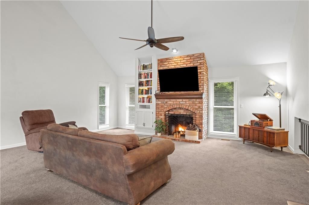6963 N Atkins Avenue — photo 2