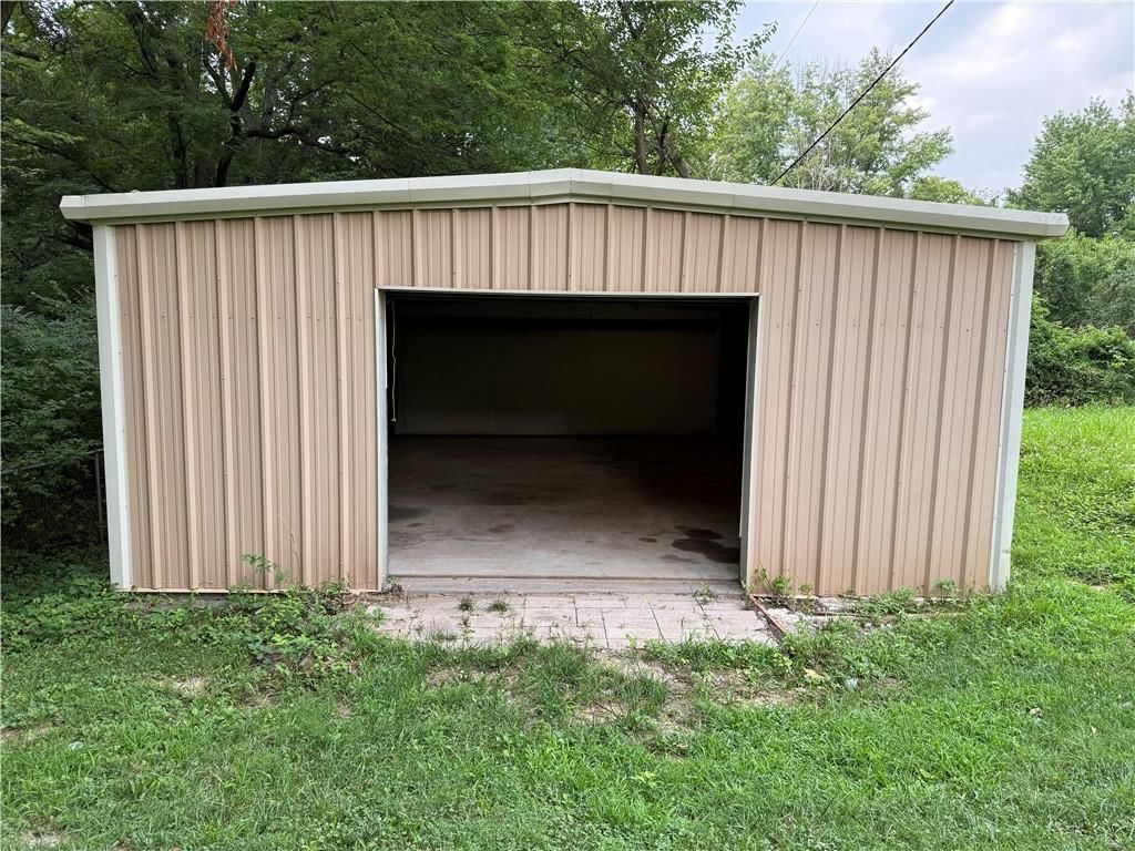11015 Crooked Road — photo 3