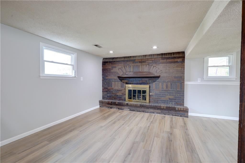 11015 Crooked Road — photo 24