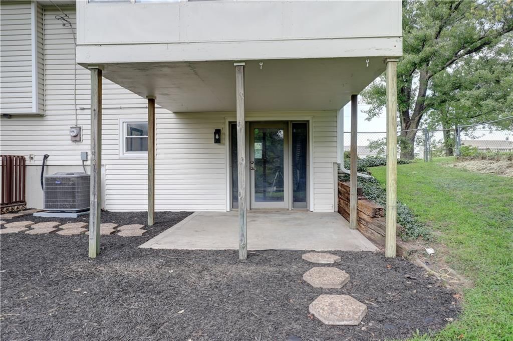 11015 Crooked Road — photo 34