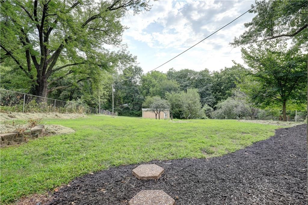 11015 Crooked Road — photo 36