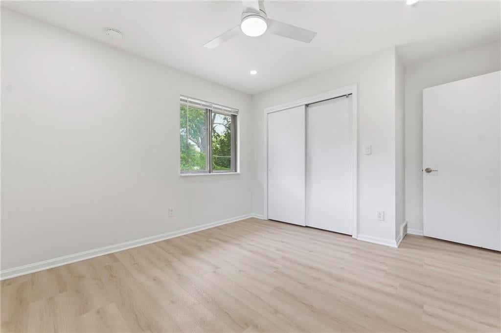 11506-11508 Oak Street — photo 10