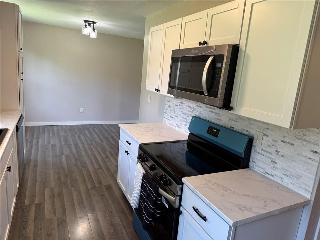 818 S High Street — photo 8