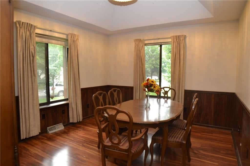 8001 N Lydia Avenue — photo 5