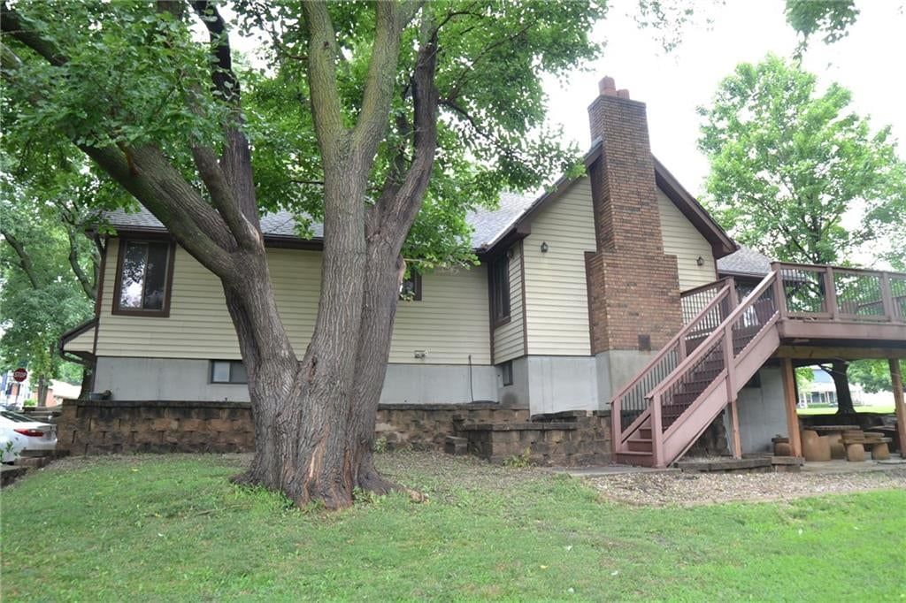 8001 N Lydia Avenue — photo 57