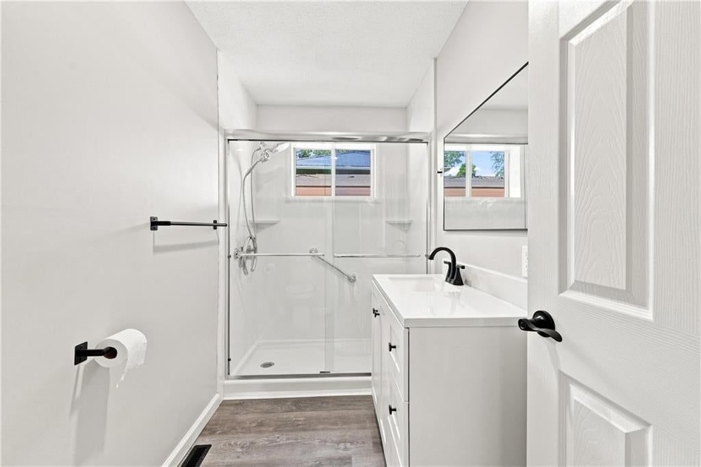 504 S Thornton Street — photo 17