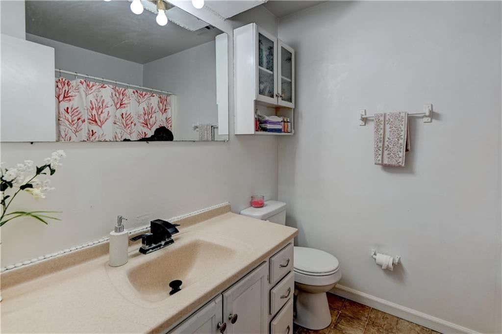2400 NW 84th Terrace — photo 17