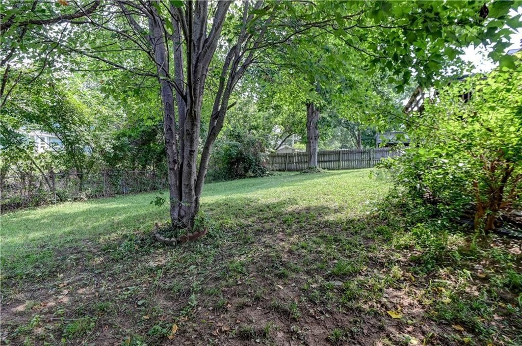 2400 NW 84th Terrace — photo 36