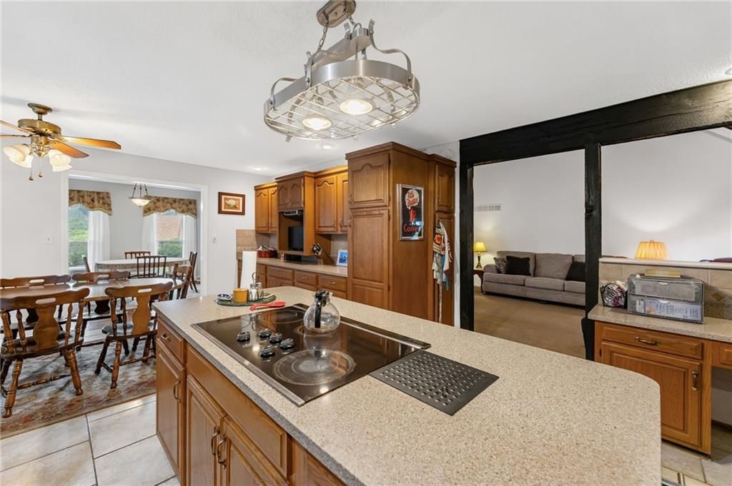 5204 Stearns Street — photo 10