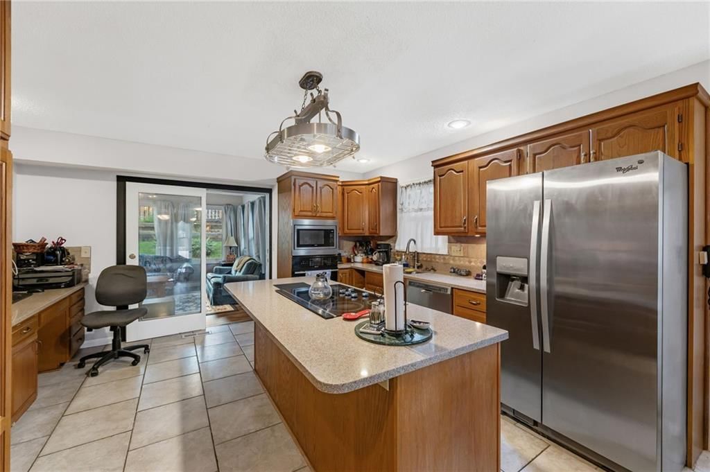5204 Stearns Street — photo 17