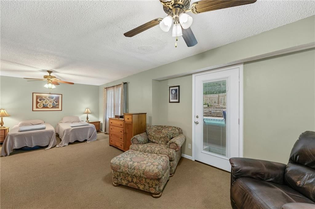5204 Stearns Street — photo 27
