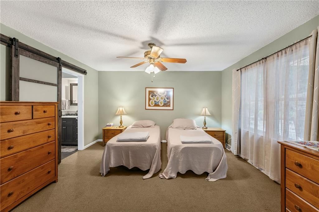 5204 Stearns Street — photo 28