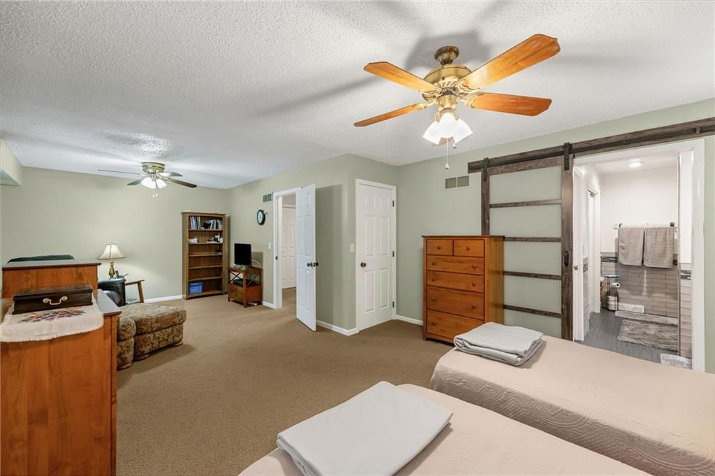 5204 Stearns Street — photo 29
