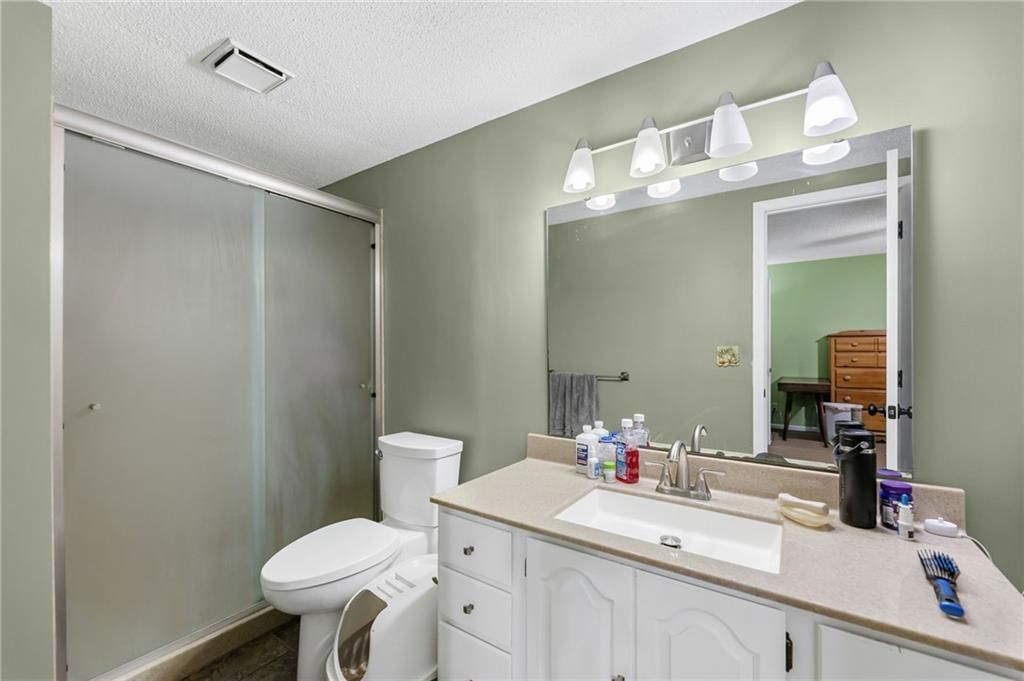 5204 Stearns Street — photo 33