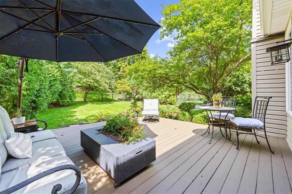 Photo 29 of 37 - 5124 W 159TH Terrace, Overland Park, KS 66085