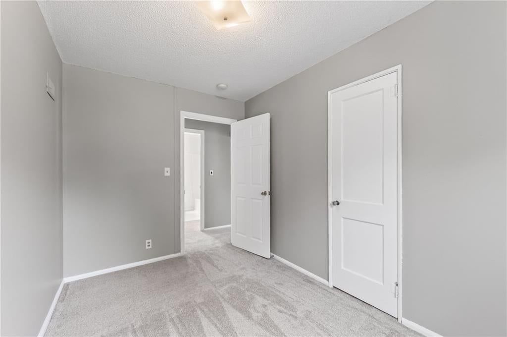 2412 NE 59th Terrace — photo 9
