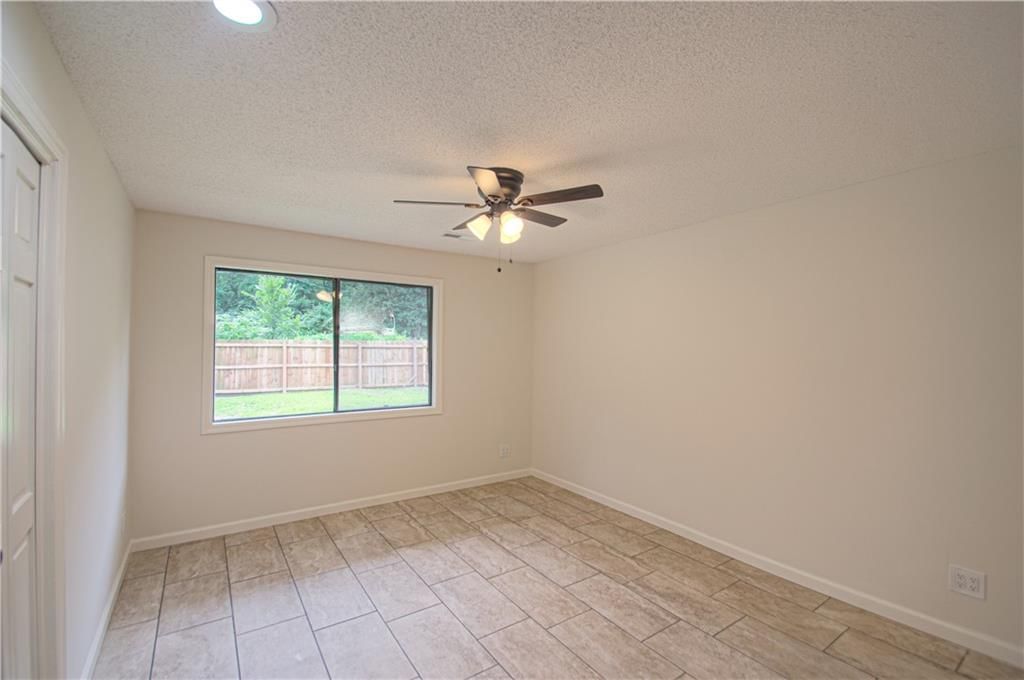 11601 Little Blue Road — photo 28