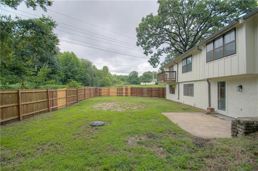 11601 Little Blue Road — photo 30