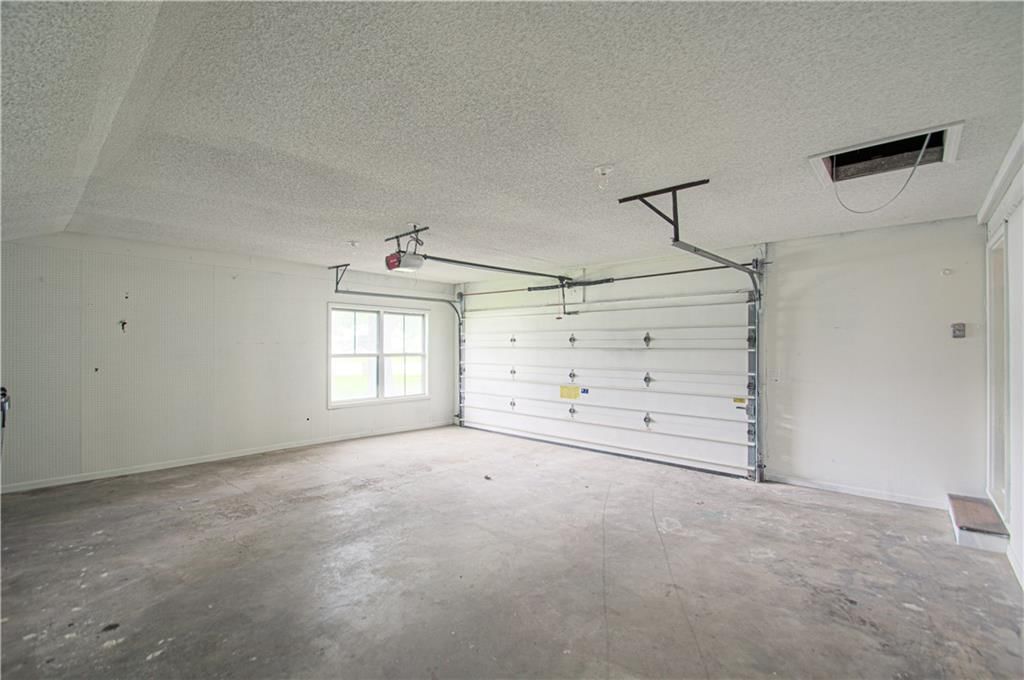 11601 Little Blue Road — photo 32