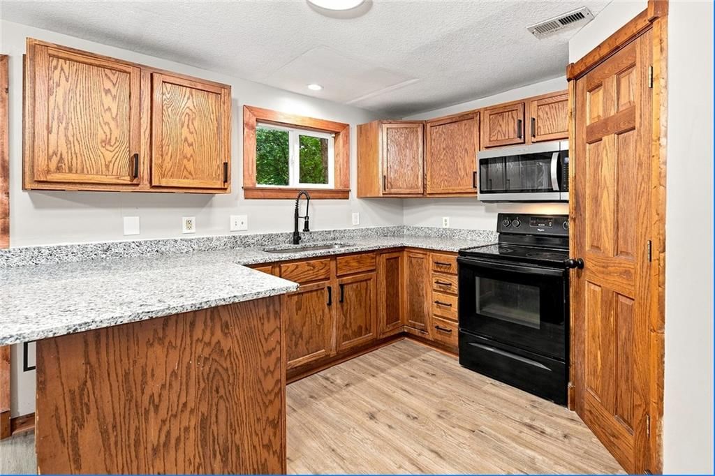 402 S Camden Street — photo 12