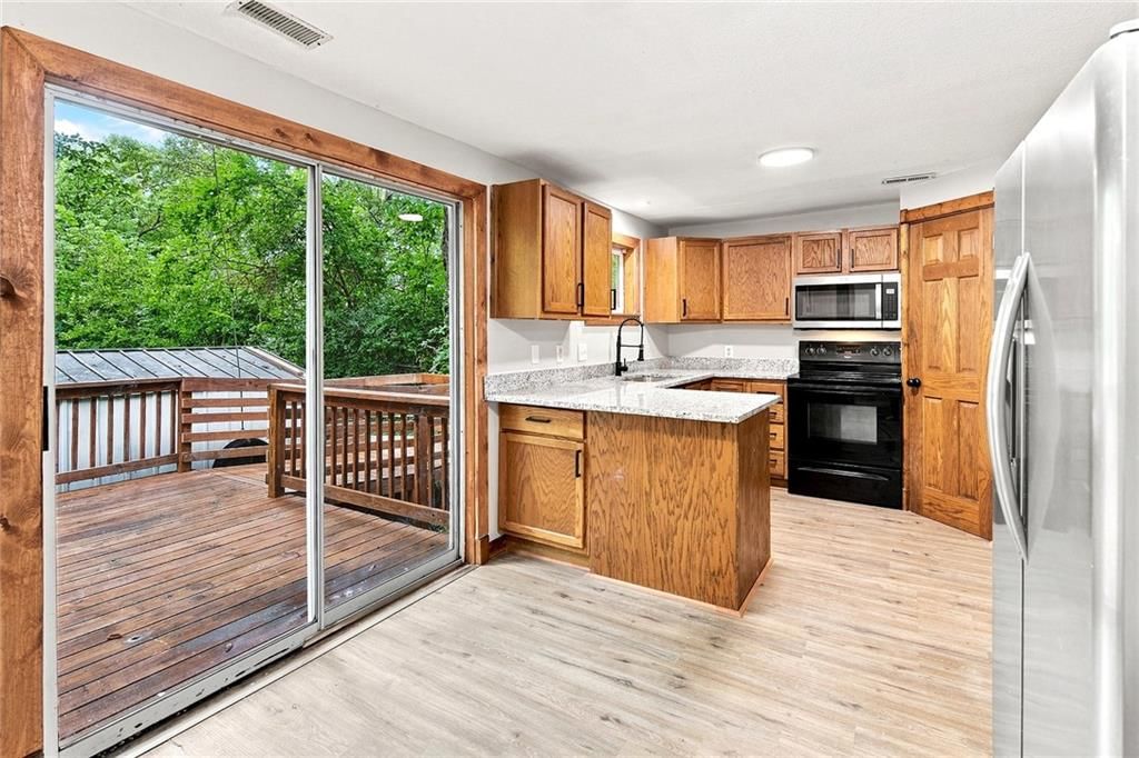 402 S Camden Street — photo 14