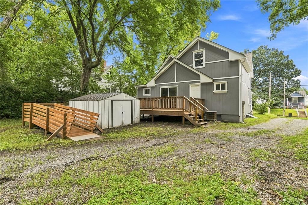 402 S Camden Street — photo 29