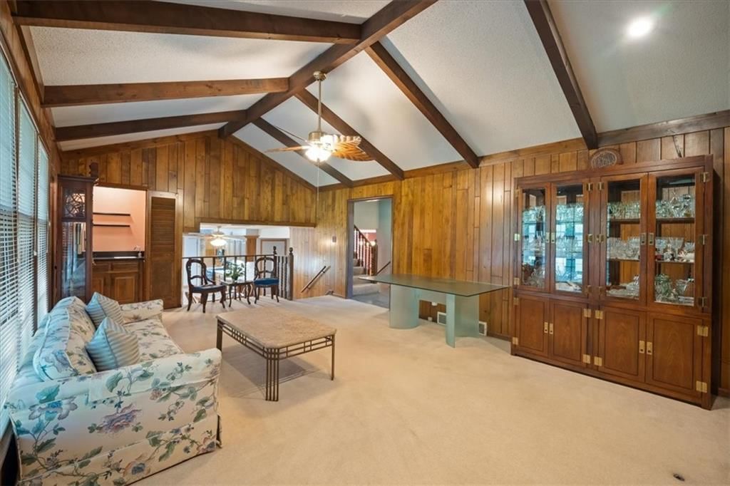 Photo 8 of 31 - 6303 W 108 Terrace, Overland Park, KS 66211