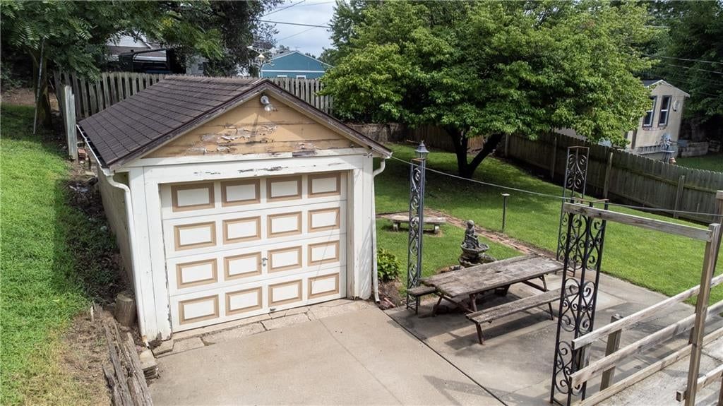 2419 S 17th Street — photo 30