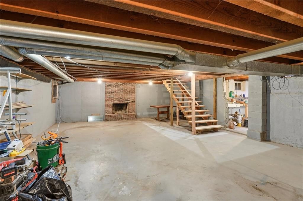 610 W 86th Terrace — photo 34