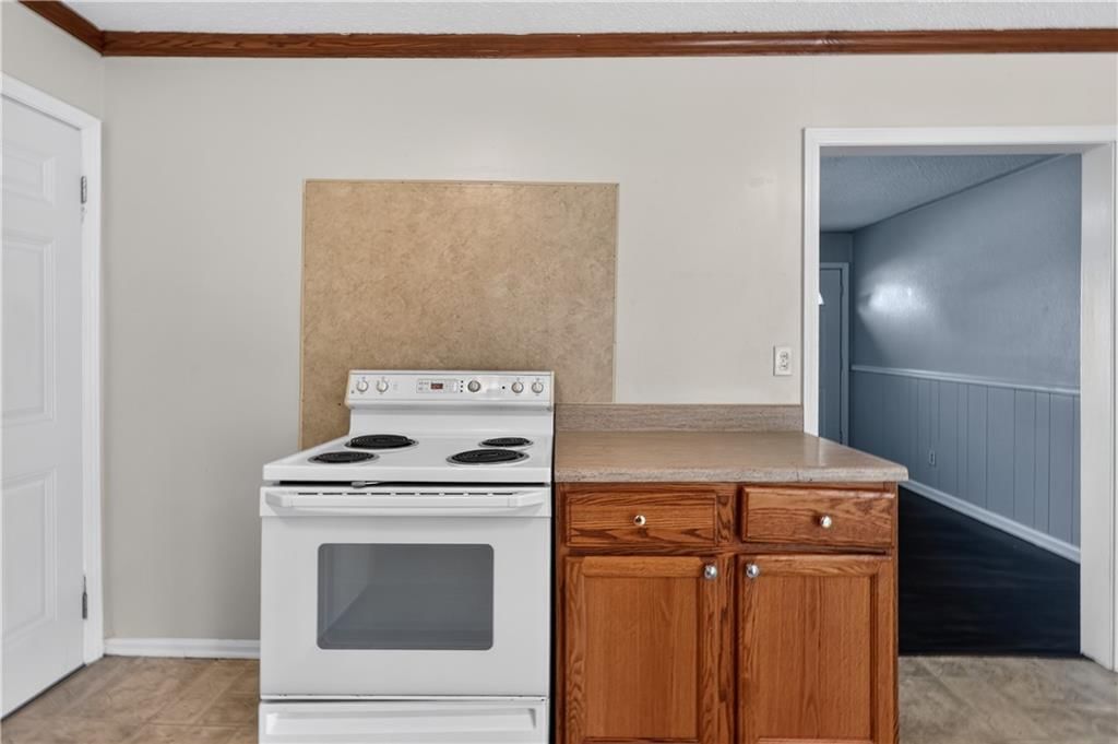 10324 Oakland Avenue — photo 11