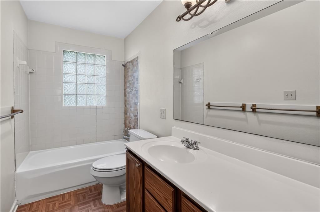 10324 Oakland Avenue — photo 14