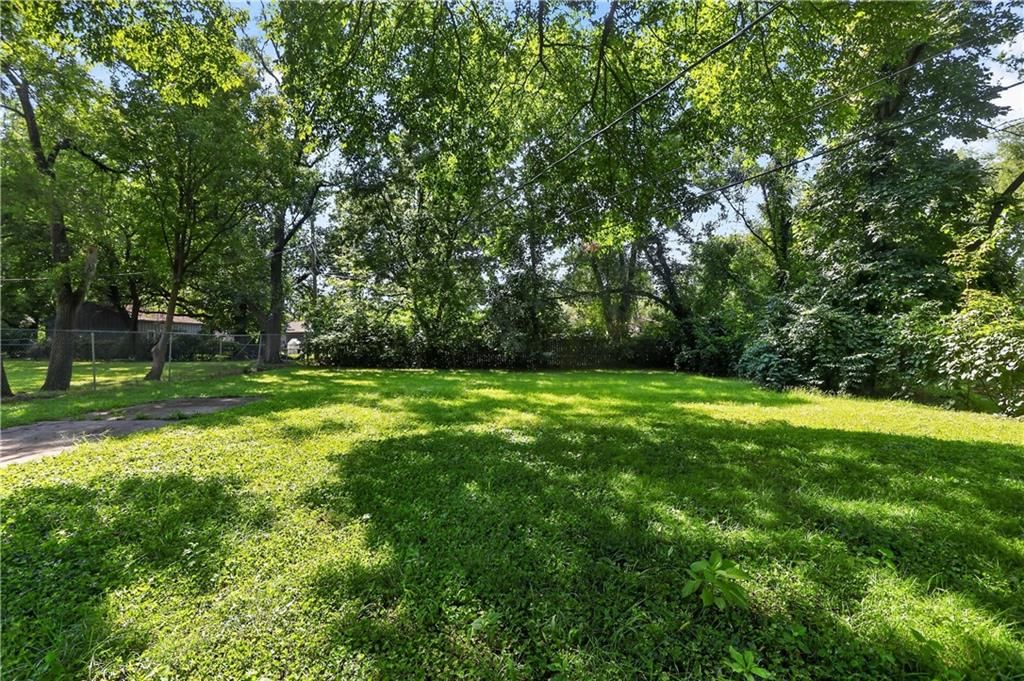 10324 Oakland Avenue — photo 16