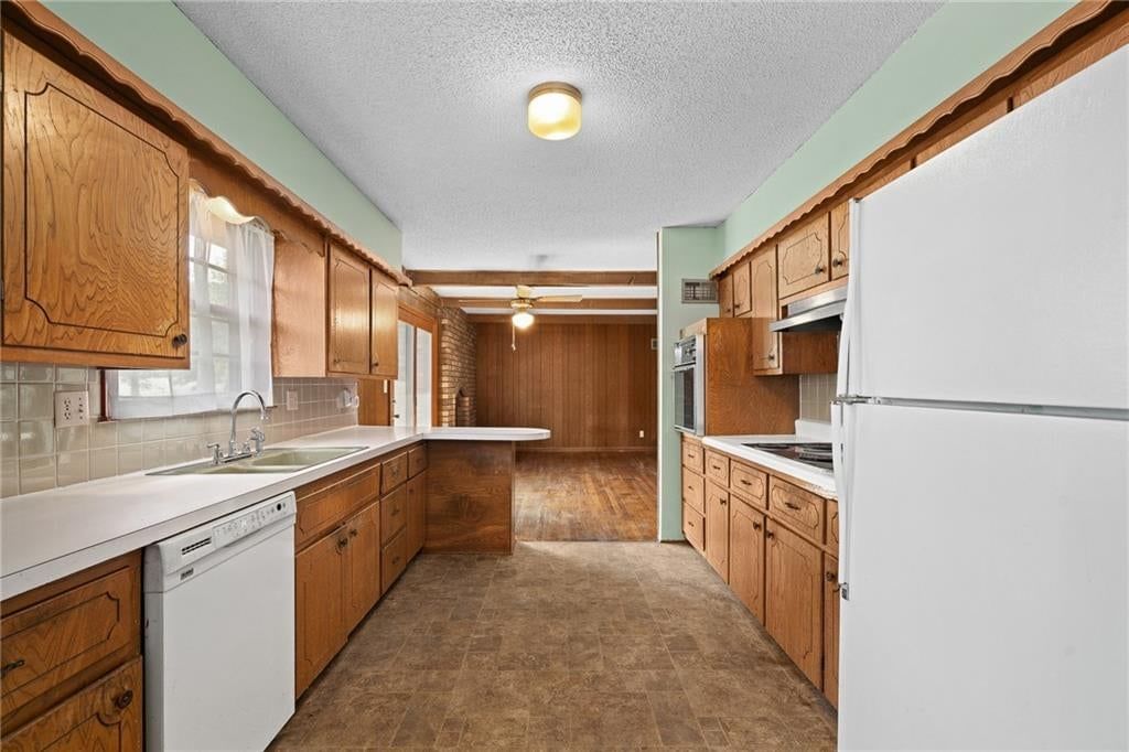 7923 Oakland Avenue — photo 7