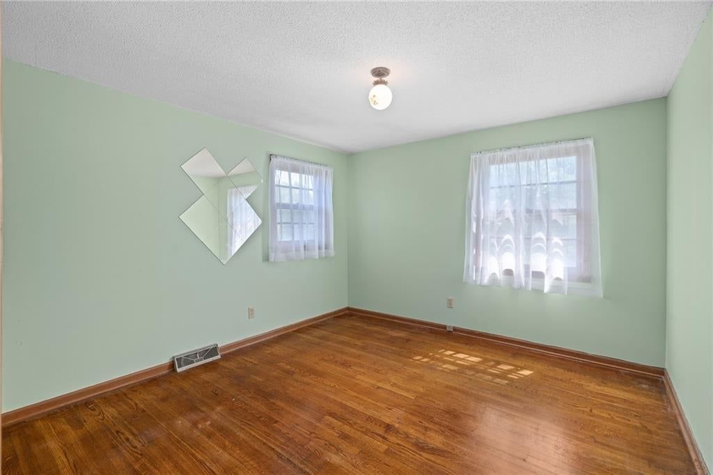 7923 Oakland Avenue — photo 17