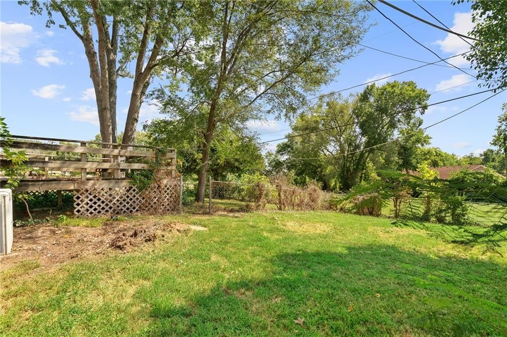 7923 Oakland Avenue — photo 24