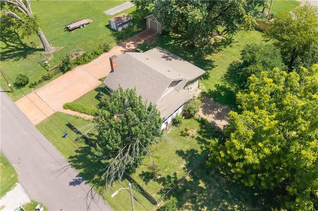 3725 N Indiana Avenue — photo 36