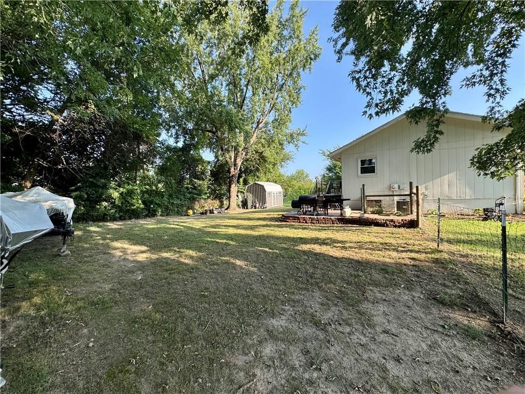 1202 S Hormeyer Street — photo 21
