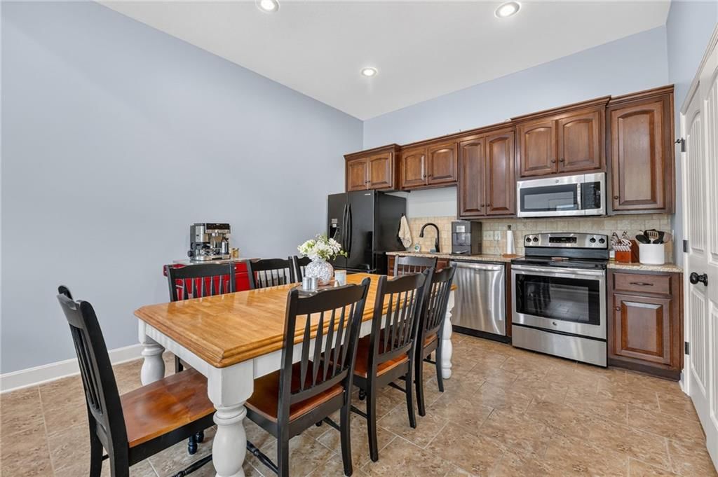 15825 NW MORGAN Street — photo 37