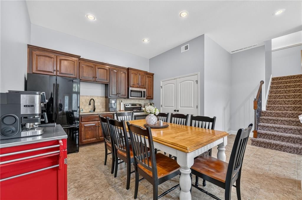 15825 NW MORGAN Street — photo 38