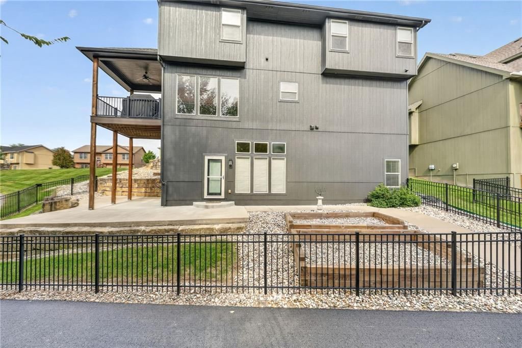 15825 NW MORGAN Street — photo 52